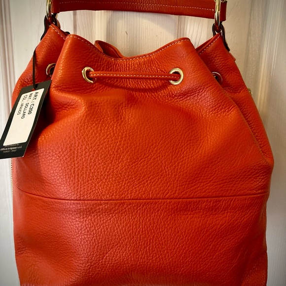 NWT A.Bellucci, Rich Mandarin Orange Colored Bag. 100% Full grain LEATHER! NEW - Picture 2 of 9